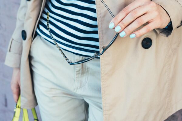 8 Tips To Discreetly Conceal Your Absorbent Products Under Your Clothing 8 Tips To Discreetly Conceal Your Absorbent Products Under Your Clothing